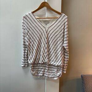 Knox Rose Chevron Stripe Textured Knit Top – Size M
